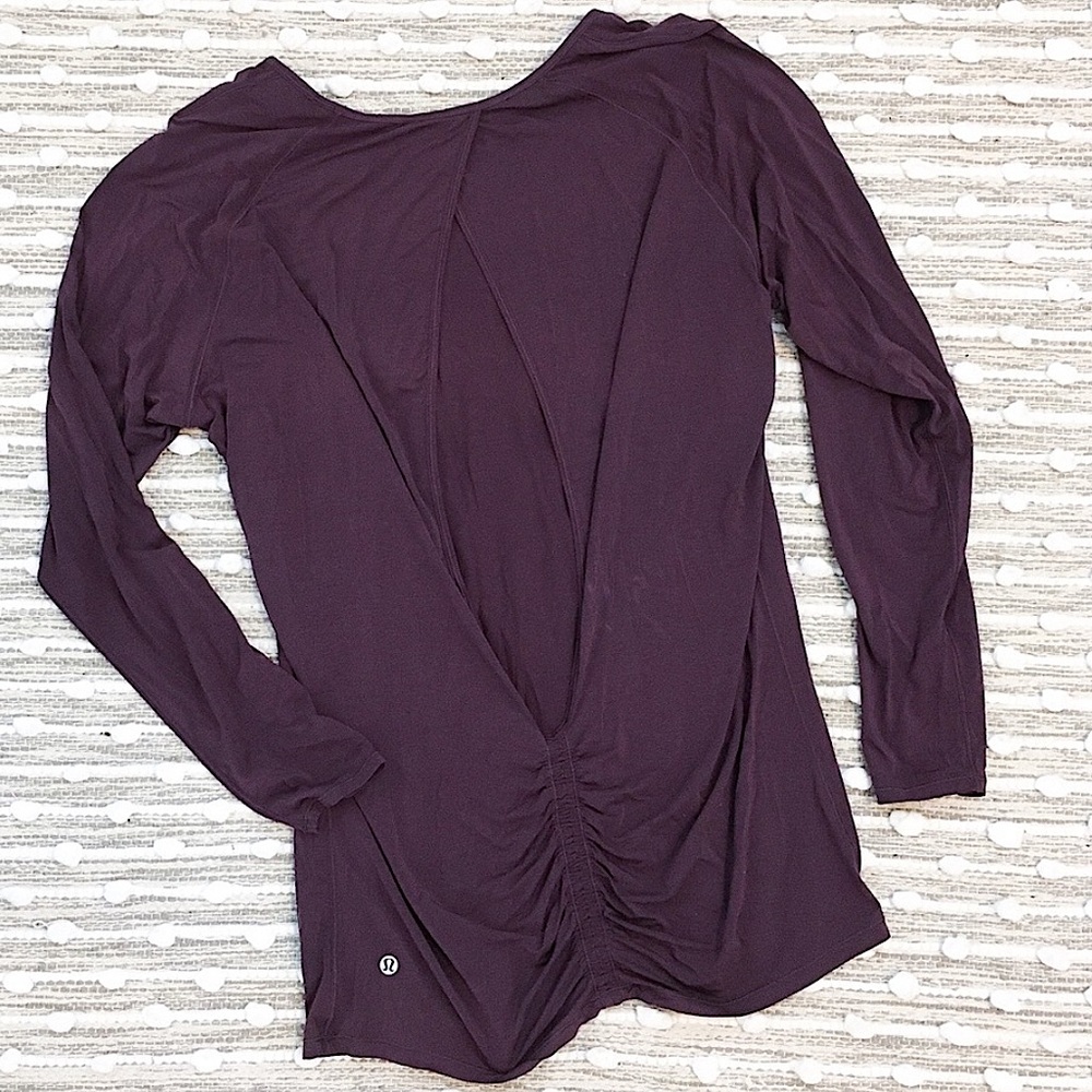 Lululemon - Open back longsleeve
